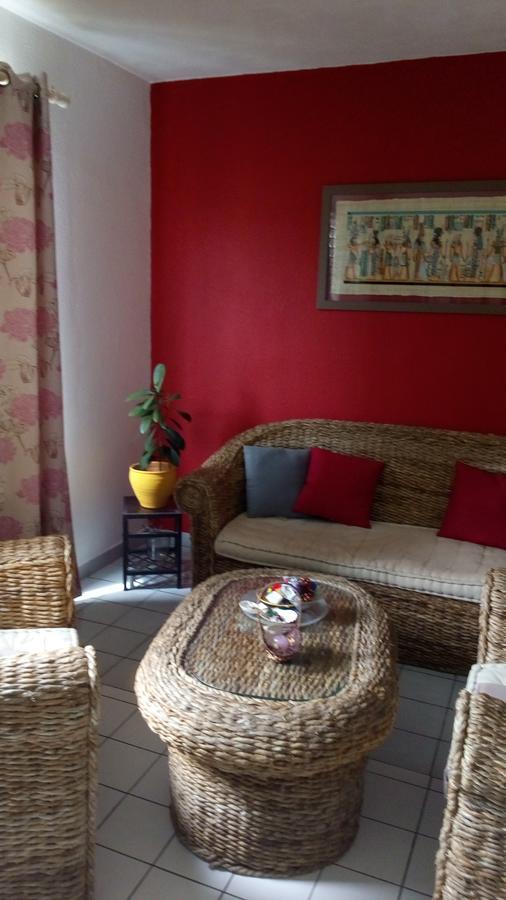 Chambre D'Hote A 5Mn De L'Aeroport Les Abymes Exterior photo